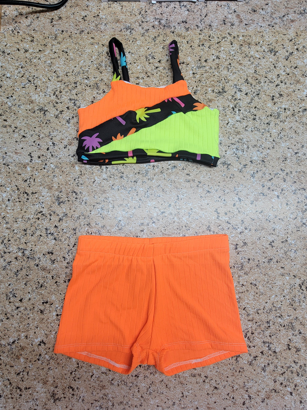 Colorblock Crop and Cheerleader shorties set, size 6 (READY TO SHIP)